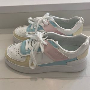 Brand New Multicolored Cute Sneakers. Worn once MAX. Size 37.